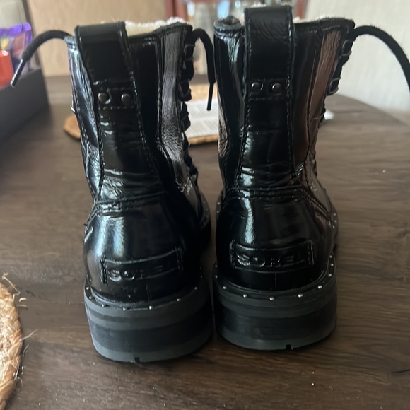 Women’s sorel black winter stylish boots - Picture 2 of 5